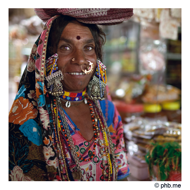 327-bijapur-lambanis-market-india2011-novembre
